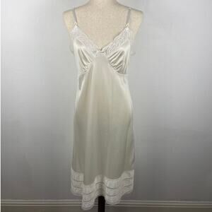Vintage Adonna Full Slip White Nylon Lace Trim Women's 38 Medium Lingerie Dress